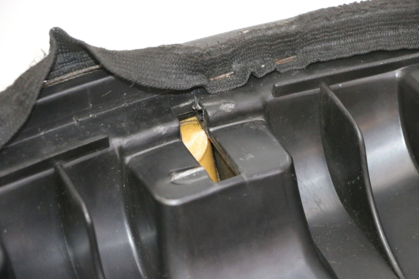 photo de SIEDZENIE PEUGEOT CITYSTAR 50 (2013 - 2017) - Inny kąt widzenia