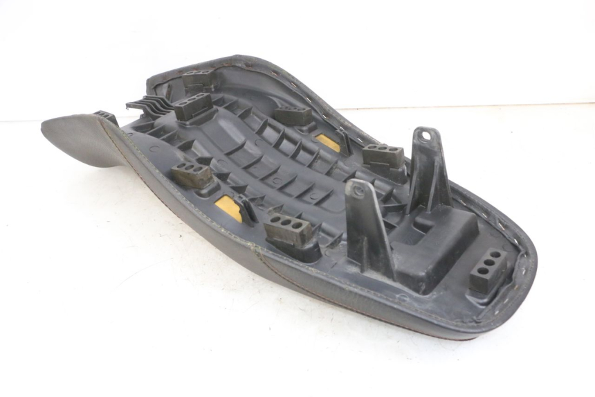 photo de SIEDZENIE KSR CODE 125 (2018 - 2020) - Zbliżenie techniczne