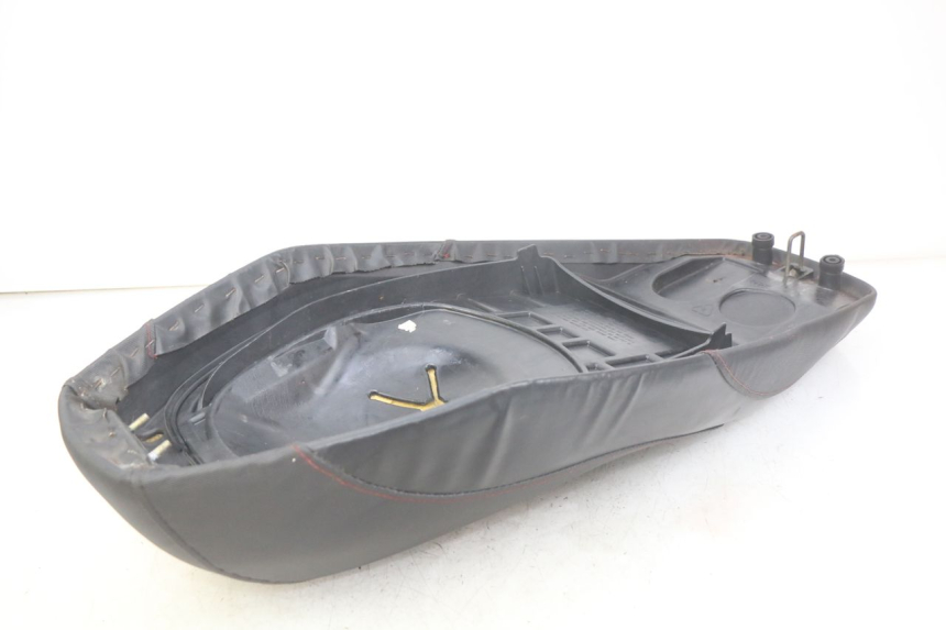 photo de SIEDZENIE SYM CROX 4T 50 (2016 - 2023) - Szczegóły charakterystyczne