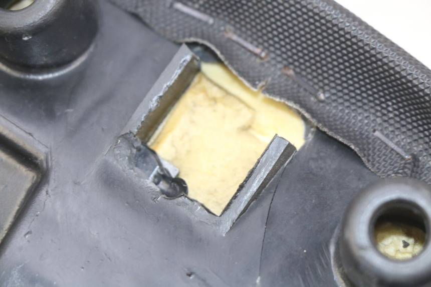 photo de SIEDZENIE SYM CROX 4T 50 (2016 - 2023) - Szczegół części