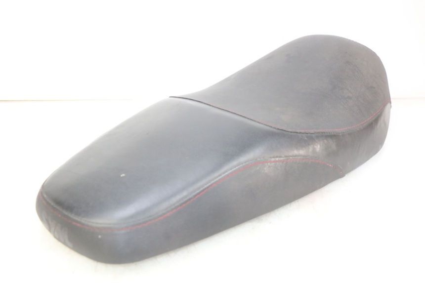 photo de SIEDZENIE SYM CROX 4T 50 (2016 - 2023) - Zbliżenie techniczne