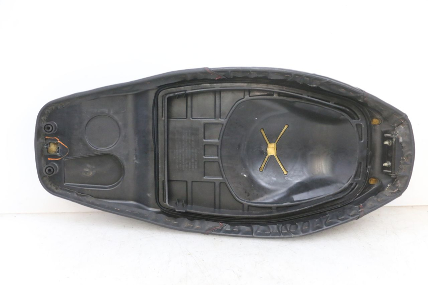 photo de SIEDZENIE SYM CROX 4T 50 (2016 - 2023) - Alternatywny kąt