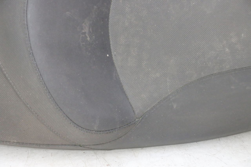 photo de SIEDZENIE KYMCO DINK STREET 125 (2009 - 2014) - Struktura - zbliżenie