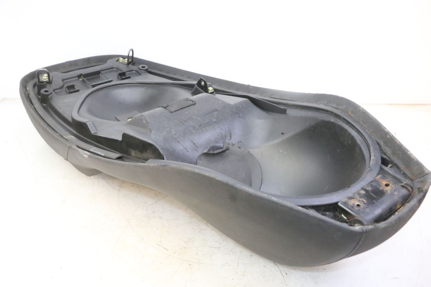 photo de SIEDZENIE KYMCO DINK STREET 125 (2009 - 2014) - Stan powierzchni