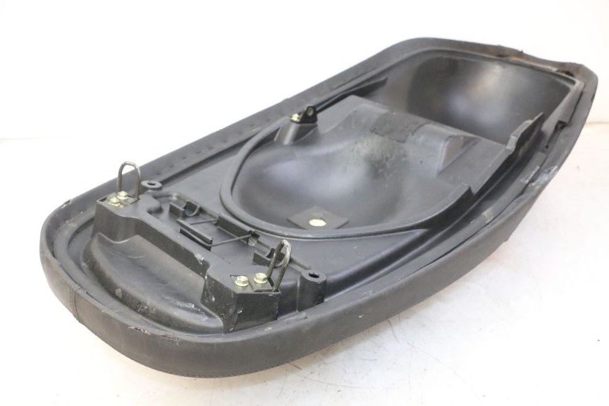 photo de SIEDZENIE KYMCO DINK STREET 125 (2009 - 2014) - Oznaczenia i referencje