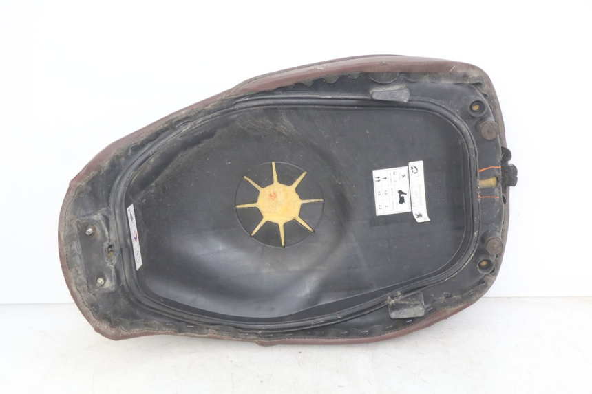 photo de SIEDZENIE PEUGEOT DJANGO 4T 50 (2014 - 2019) - Szczegóły charakterystyczne