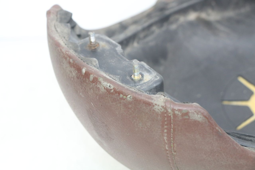 photo de SIEDZENIE PEUGEOT DJANGO 4T 50 (2014 - 2019) - Zoom stanu zużycia