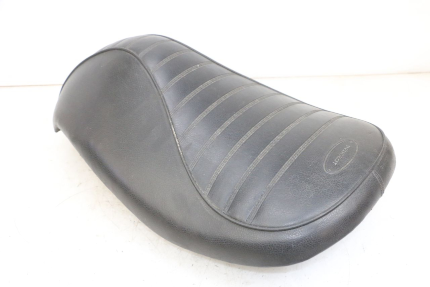 photo de SIEDZENIE PEUGEOT DJANGO 4T 50 (2014 - 2019) - Szczegóły charakterystyczne