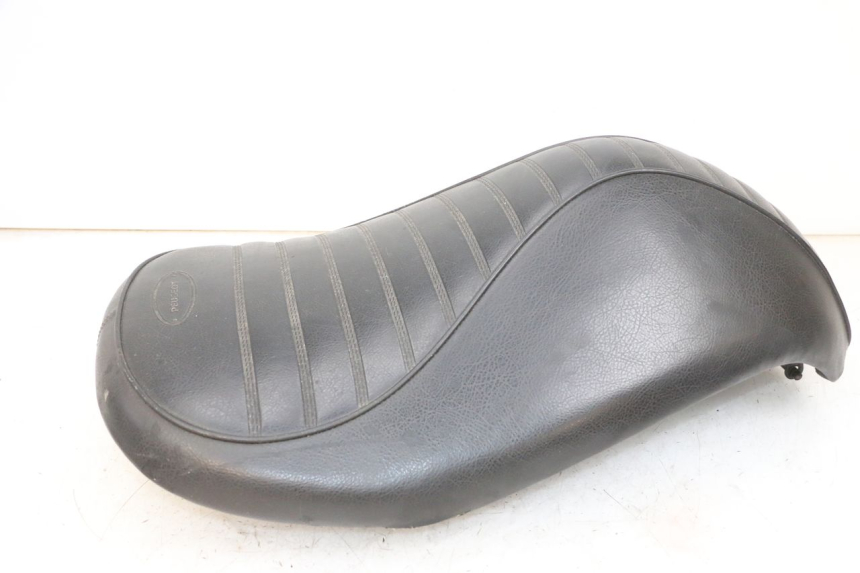 photo de SIEDZENIE PEUGEOT DJANGO 4T 50 (2014 - 2019) - Oznaczenia i referencje