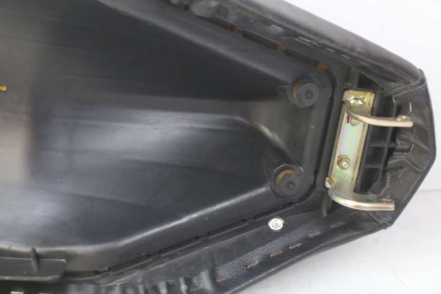 photo de SIEDZENIE PEUGEOT E-VIVACITY 1 (2012 - 2018) - Szczegóły charakterystyczne