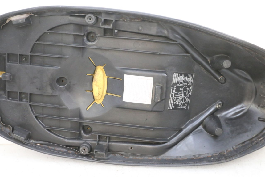 photo de SIEDZENIE PEUGEOT ELYSEO 125 (1999 - 2004) - Punkty mocowania