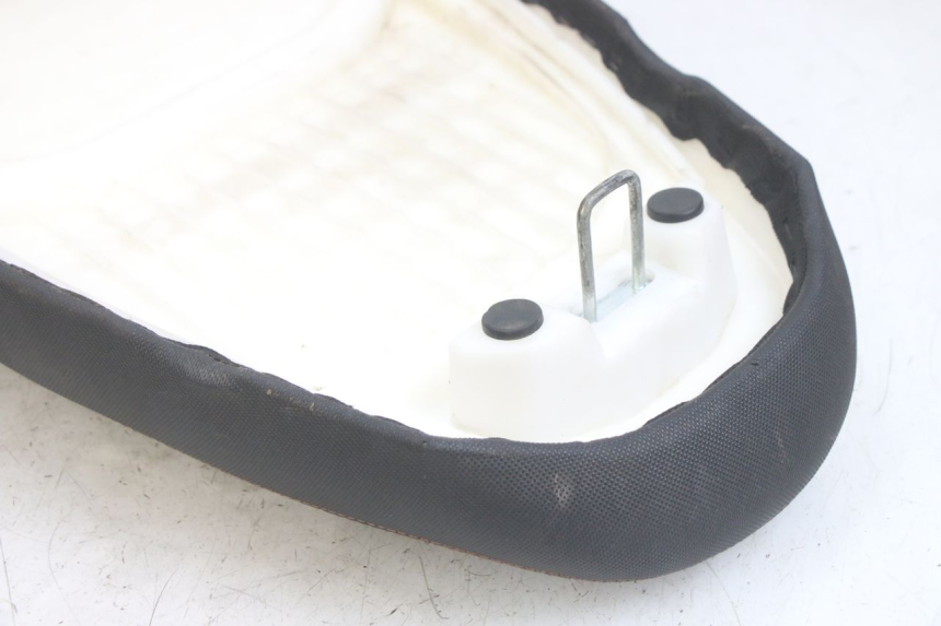 photo de SIEDZENIE JM MOTORS EVOLIS 4T 50 (2018 - 2022) - Zbliżenie techniczne