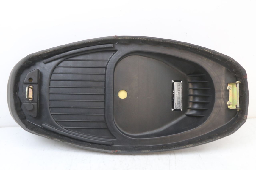 photo de SIEDZENIE JM MOTORS EVOLIS 4T 50 (2018 - 2022) - Zoom stanu zużycia