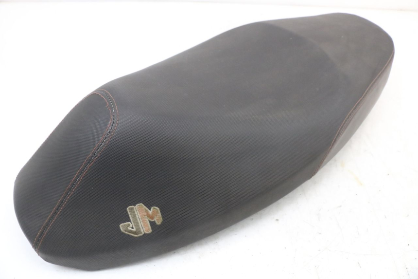 photo de SIEDZENIE JM MOTORS EVOLIS 4T 50 (2018 - 2022) - Zbliżenie techniczne