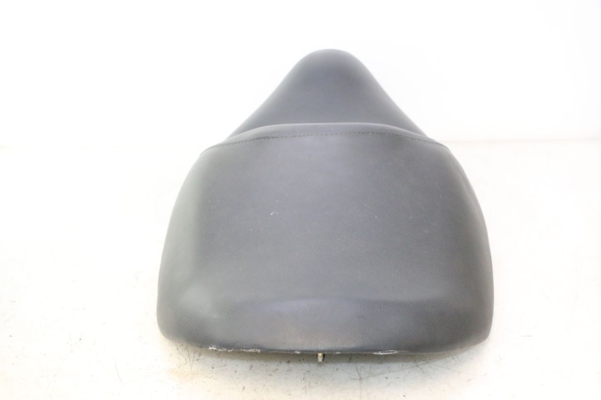 photo de SIEDZENIE HONDA FES PANTHEON 2T 125 (1998 - 2002) - Widok z bliska