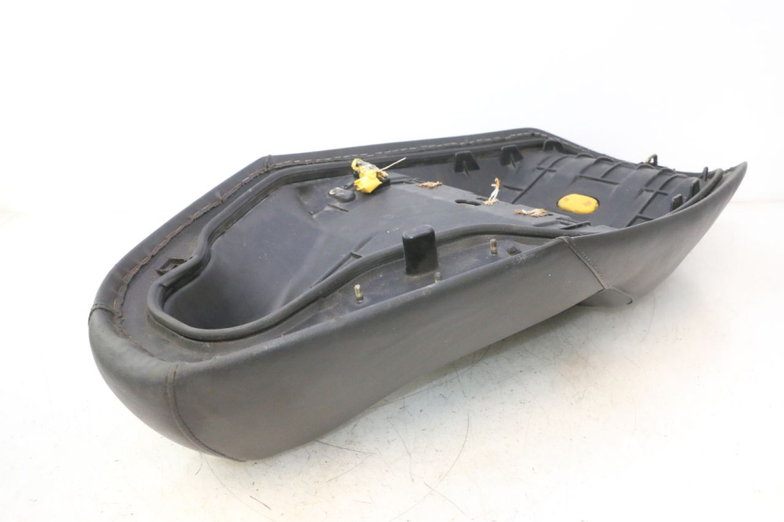 photo de SIEDZENIE HONDA FES PANTHEON 2T 125 (1998 - 2002) - Oznaczenia i referencje