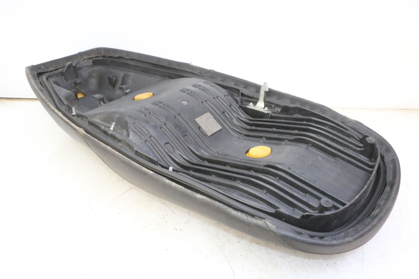 photo de SIEDZENIE HONDA FES S-WING SWING ABS 125 (2007 - 2015) - Zbliżenie komponentów