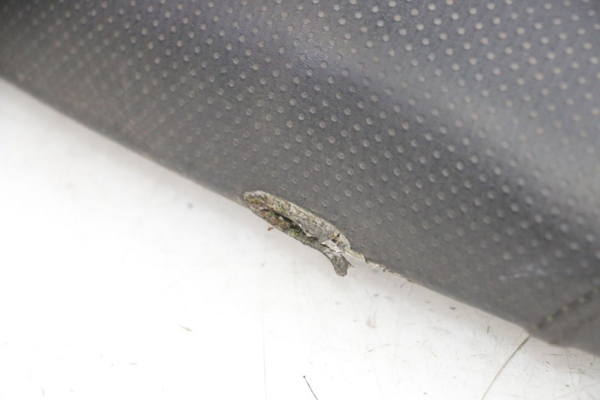 photo de SIEDZENIE HONDA FES S-WING SWING ABS 125 (2007 - 2015) - Stan powierzchni