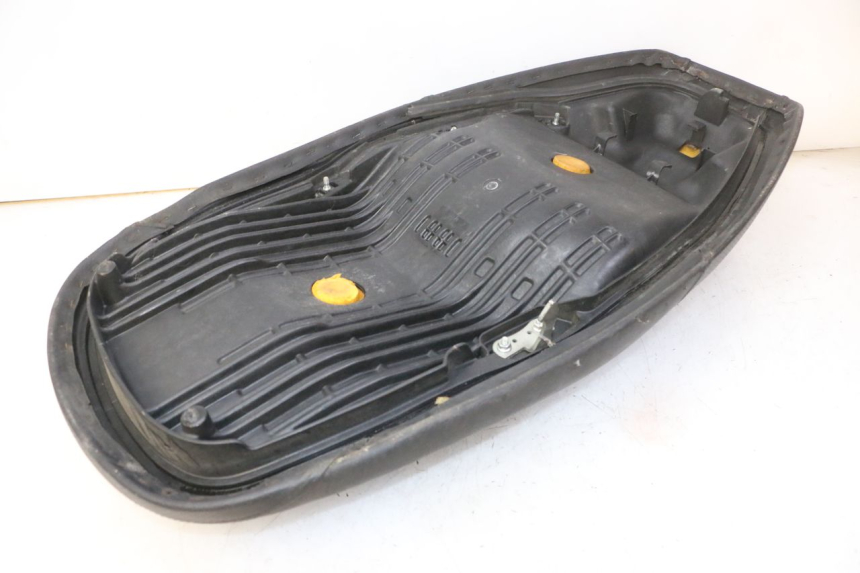 photo de SIEDZENIE HONDA FES S-WING SWING ABS 125 (2007 - 2015) - Szczegół części