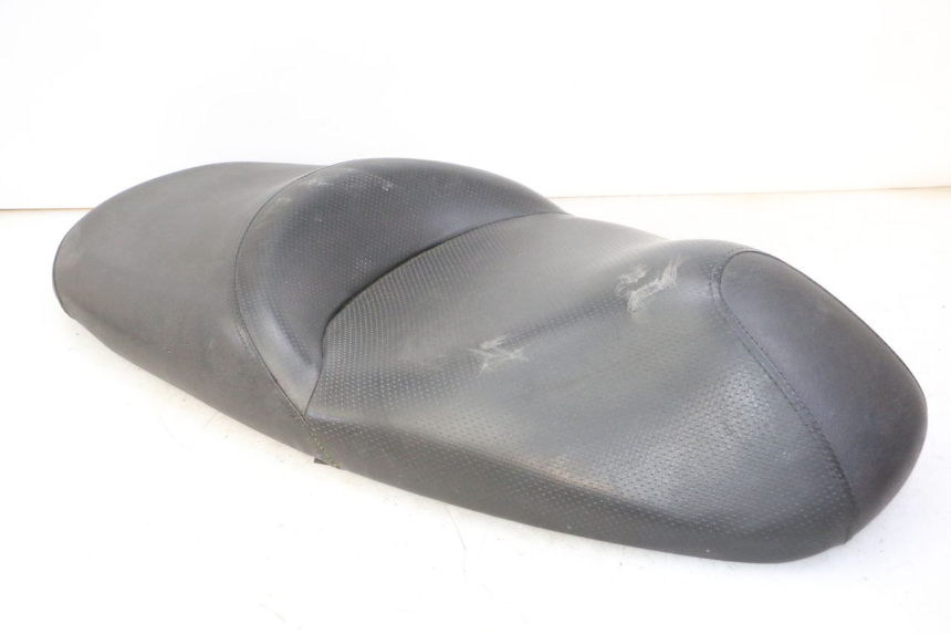 photo de SIEDZENIE HONDA FES S-WING SWING ABS 125 (2007 - 2015) - Struktura - zbliżenie