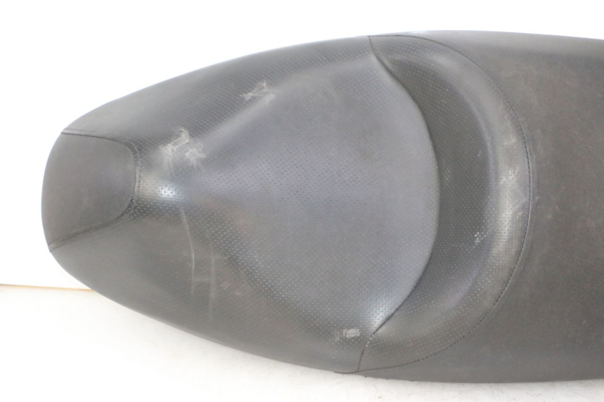 photo de SIEDZENIE HONDA FES S-WING SWING ABS 125 (2007 - 2015) - Szczegół części