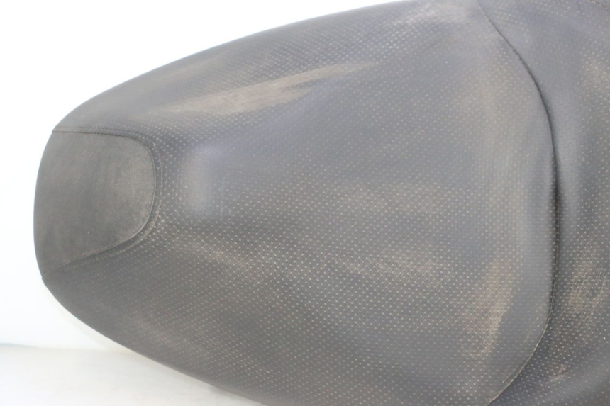 photo de SIEDZENIE HONDA FES S-WING SWING ABS 125 (2007 - 2015) - Oznaczenia i referencje