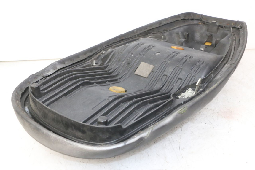 photo de SIEDZENIE HONDA FES S-WING SWING 125 (2007 - 2015) - Zbliżenie komponentów