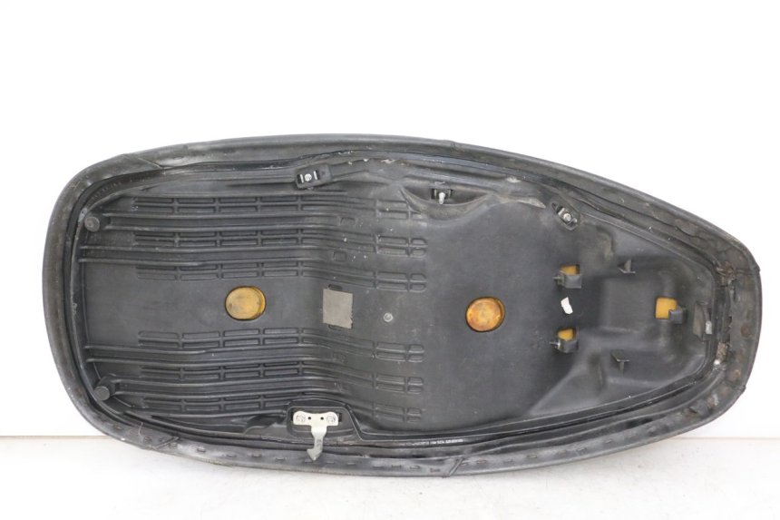 photo de SIEDZENIE HONDA FES S-WING SWING 125 (2007 - 2015) - Kontrola wizualna