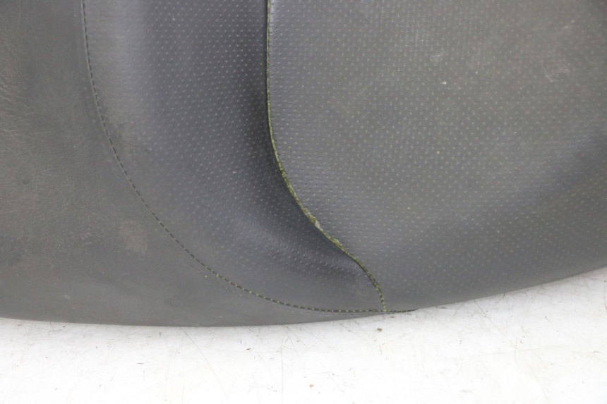 photo de SIEDZENIE HONDA FES S-WING SWING 125 (2007 - 2015) - Alternatywny kąt