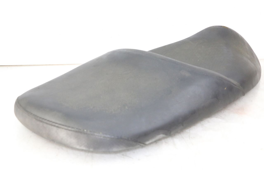 photo de SIEDZENIE HONDA FES S-WING SWING 125 (2007 - 2015) - Punkty mocowania