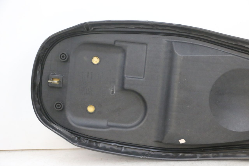 photo de SIEDZENIE SYM FIDDLE 3 III 125 (2014 - 2020) - Inny kąt widzenia