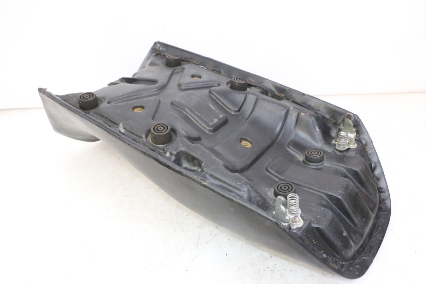 photo de SIEDZENIE YAMAHA FJ 36Y 1100 (1984 - 1985) - Inny kąt widzenia