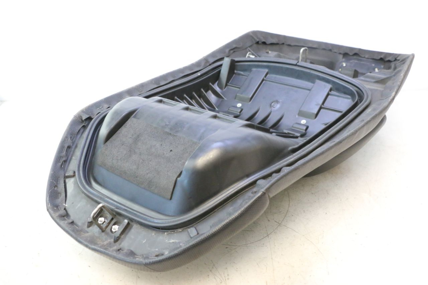 photo de SIEDZENIE HONDA FJS SILVER WING SILVERWING 400 (2005 - 2008) - Zbliżenie techniczne