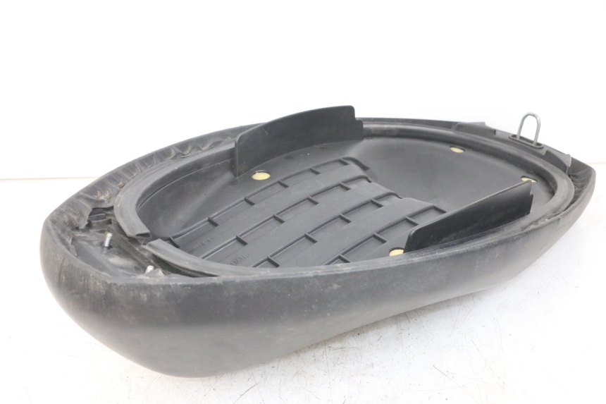 photo de SIEDZENIE MBK FLAME X 125 (2004 - 2007) - Zbliżenie techniczne