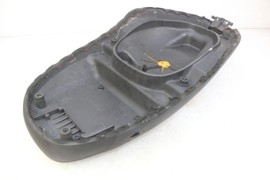 photo de SIEDZENIE PIAGGIO FLY 2T 50 (2004 - 2017) - Szczegóły charakterystyczne