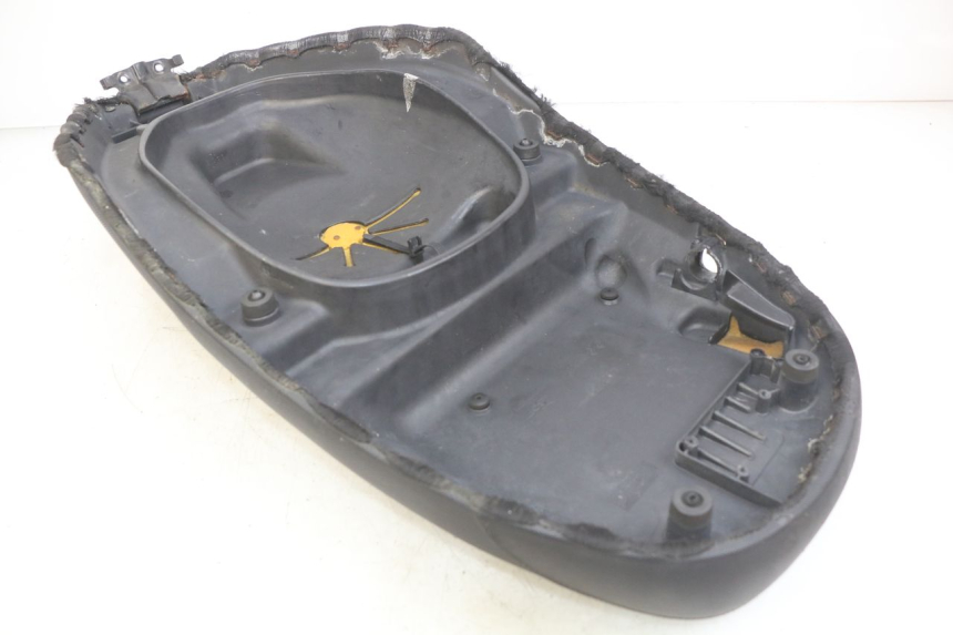 photo de SIEDZENIE PIAGGIO FLY 2T 50 (2004 - 2017) - Widok z bliska