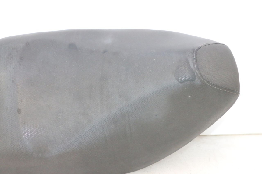 photo de SIEDZENIE PIAGGIO FLY 2T 50 (2004 - 2017) - Inny kąt widzenia