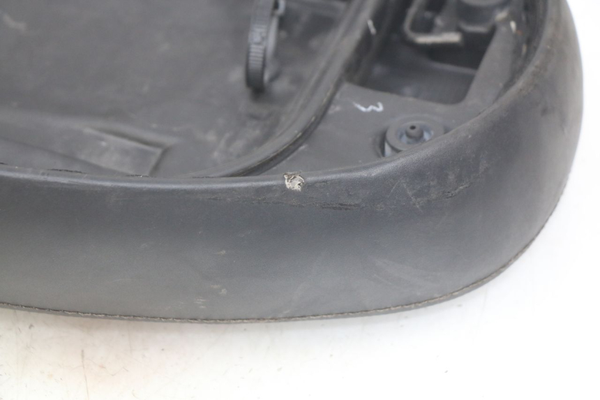 photo de SIEDZENIE PIAGGIO FLY 4T 50 (2013 - 2017) - Oznaczenia i referencje