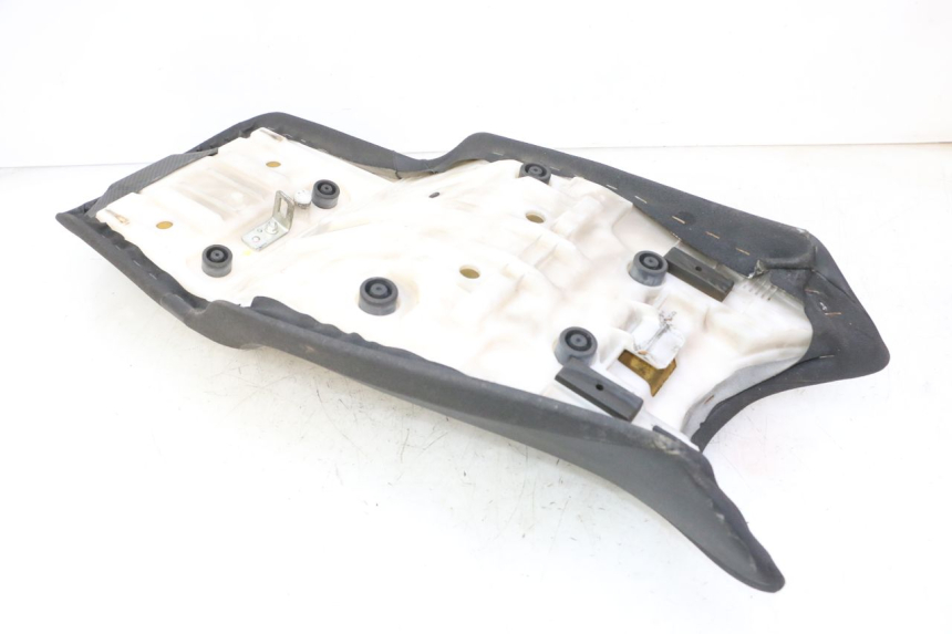 photo de SIEDZENIE YAMAHA FZ6 FAZER S2 600 (2007 - 2011) - Stan powierzchni