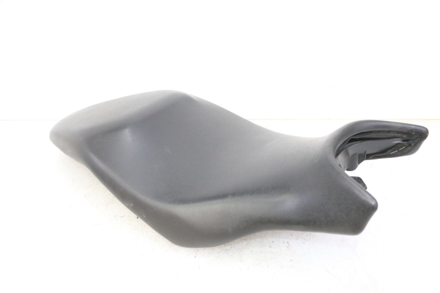 photo de SIEDZENIE BMW G310 R 310 (2016 - 2020) - Szczegóły charakterystyczne