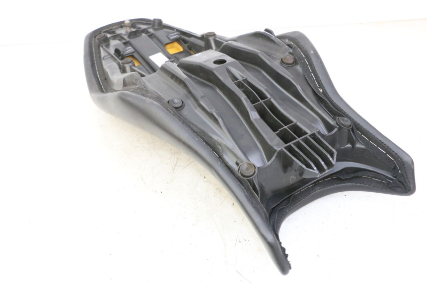 photo de SIEDZENIE BMW G310 R 310 (2016 - 2020) - Zoom stanu zużycia