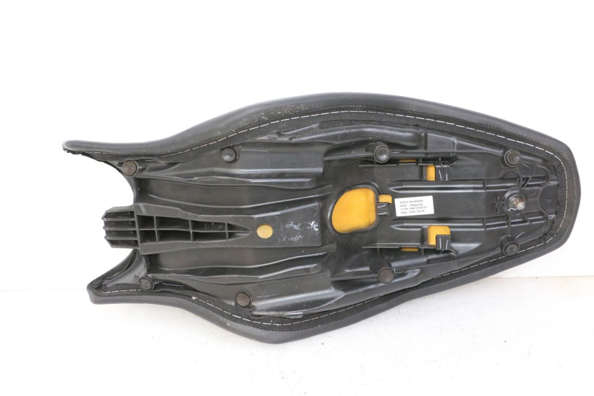 photo de SIEDZENIE BMW G310 R 310 (2016 - 2020) - Oznaczenia i referencje