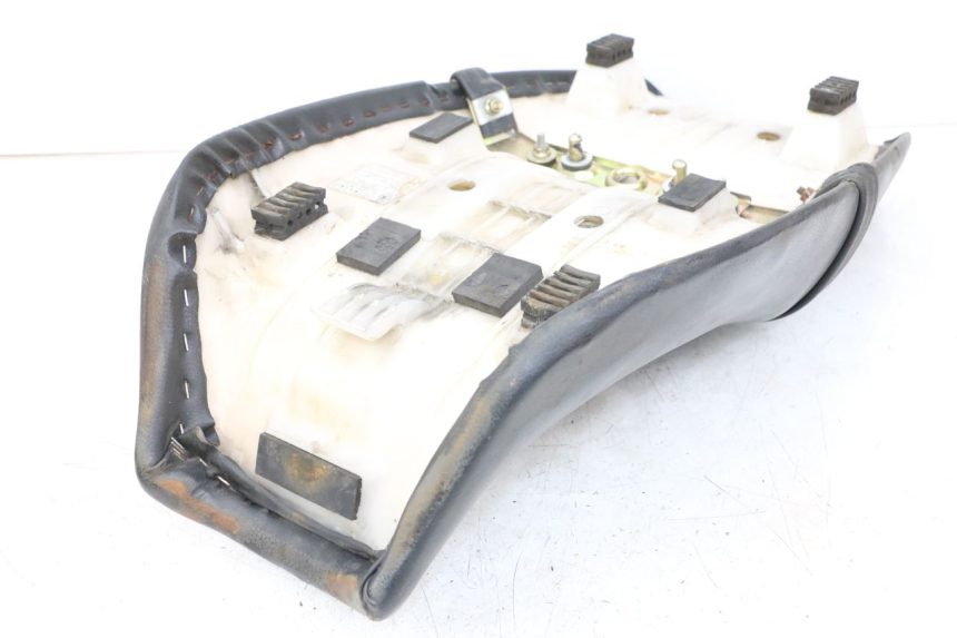 photo de SIEDZENIE HYOSUNG GF 125 (2001 - 2005) - Widok ogólny