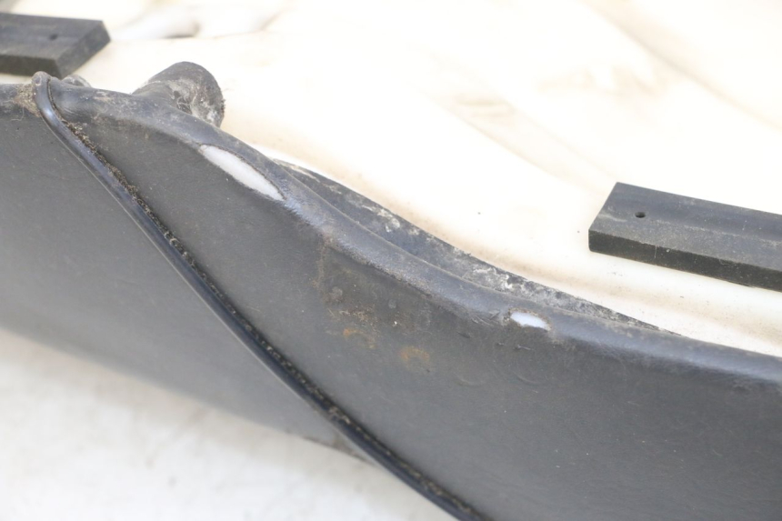 photo de SIEDZENIE SUZUKI GN 125 (1997 - 2000) - Punkty mocowania