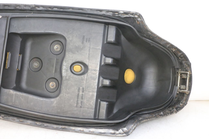 photo de SIEDZENIE KYMCO GRAND DINK 125 (2002 - 2007) - Widok z bliska