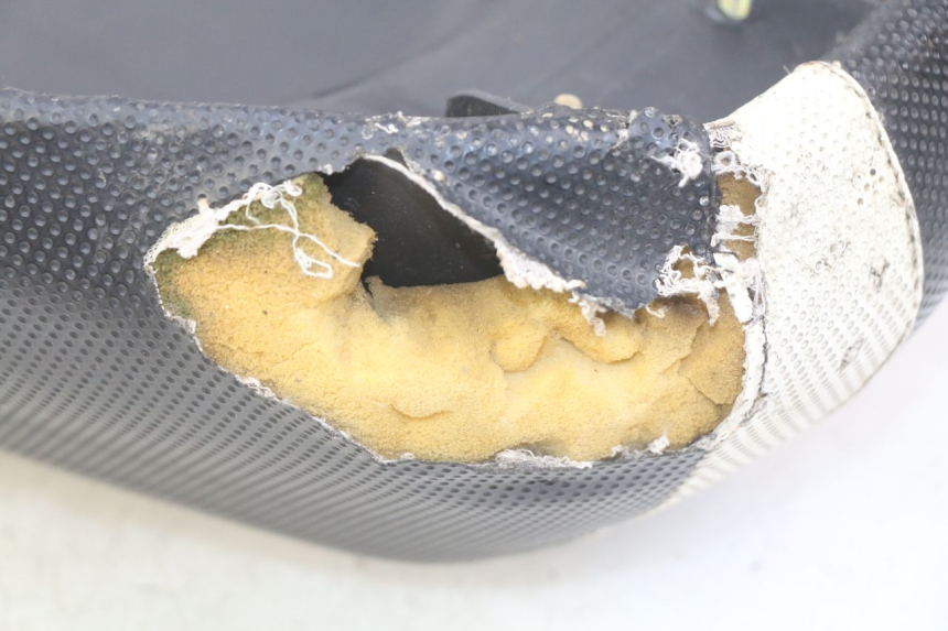 photo de SIEDZENIE TNT MOTOR GRIDO 2T 50 (2010 - 2019) - Zoom stanu zużycia