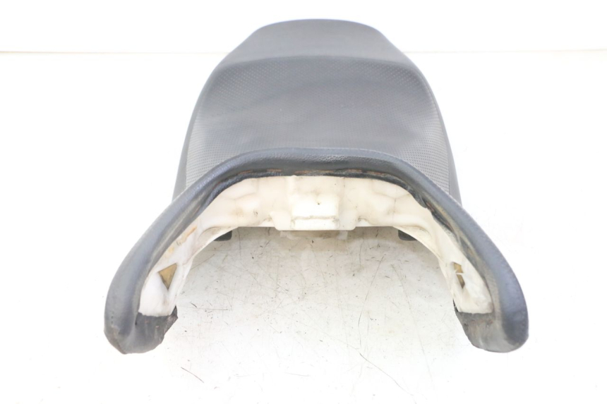 photo de SIEDZENIE SUZUKI GS GSE 500 (2001 - 2003) - Punkty mocowania