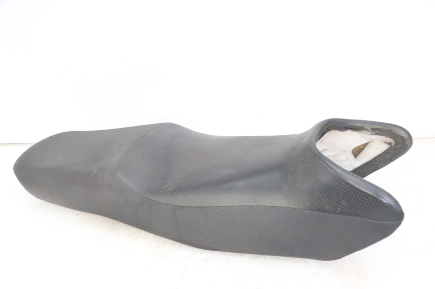 photo de SIEDZENIE SUZUKI GS GSE 500 (2001 - 2003) - Stan powierzchni