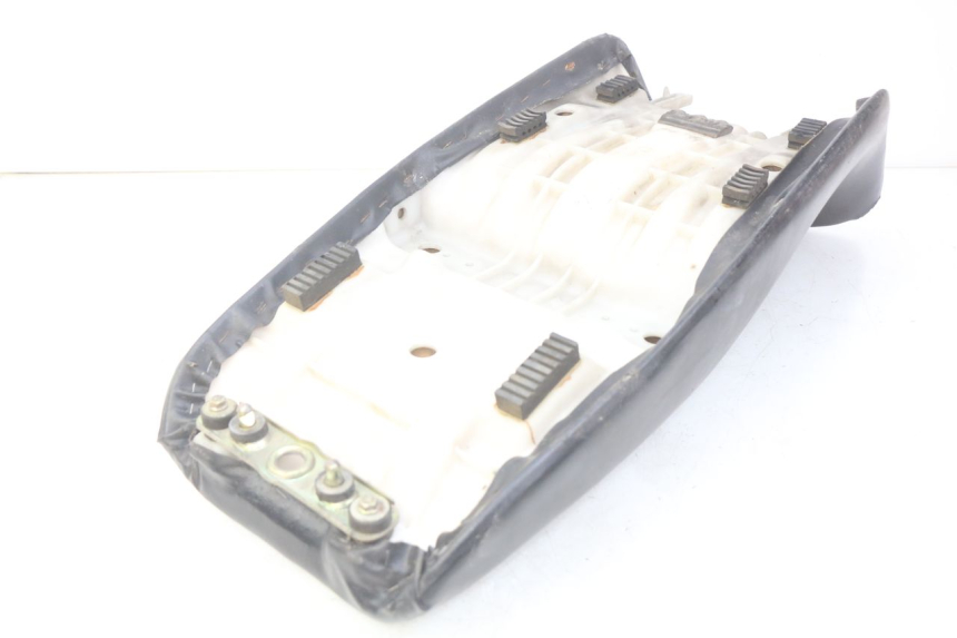 photo de SIEDZENIE SUZUKI GSX-F GSX  F 1100 (1988 - 1994) - Zbliżenie techniczne