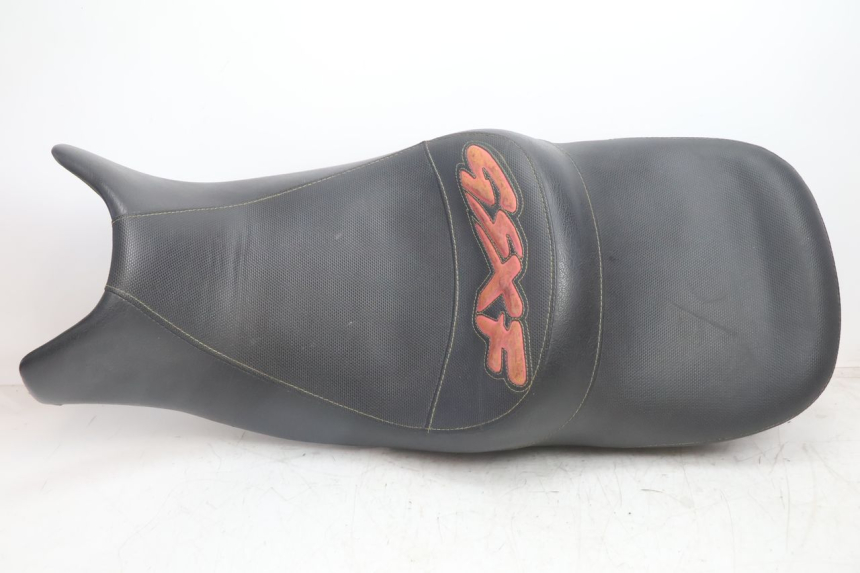 photo de SIEDZENIE SUZUKI GSX F GSXF 750 (1988 - 1998) - Szczegół części
